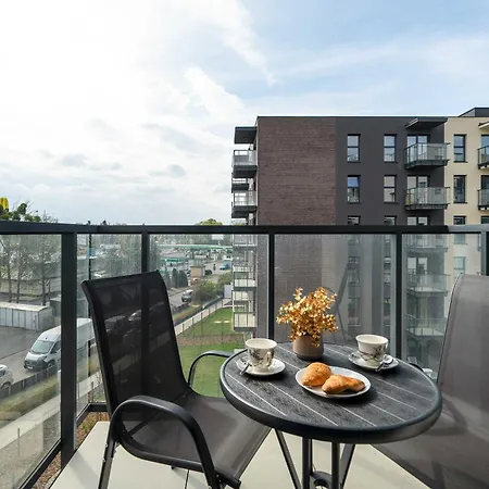 דירה Tasteful With Parking And Gym By Renters פוזנן