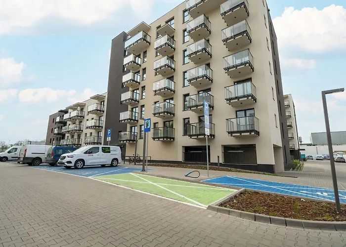 Tasteful With Parking And Gym By Renters Poznan